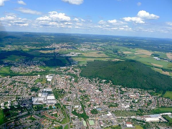 Luftbild von Sonneberg (Thüringen) und Neustadt bei Coburg (Bayern)