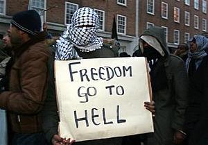 "Freedom go to Hell" - Protestant in London, 2006
