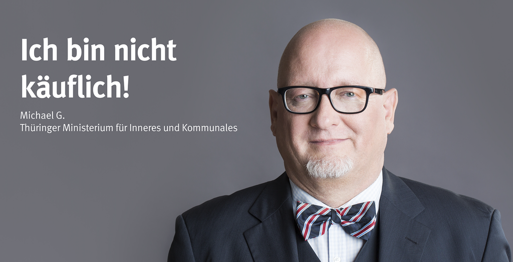Portrait eines Mitarbeiters mit Text "Ich bin nicht käuflich."